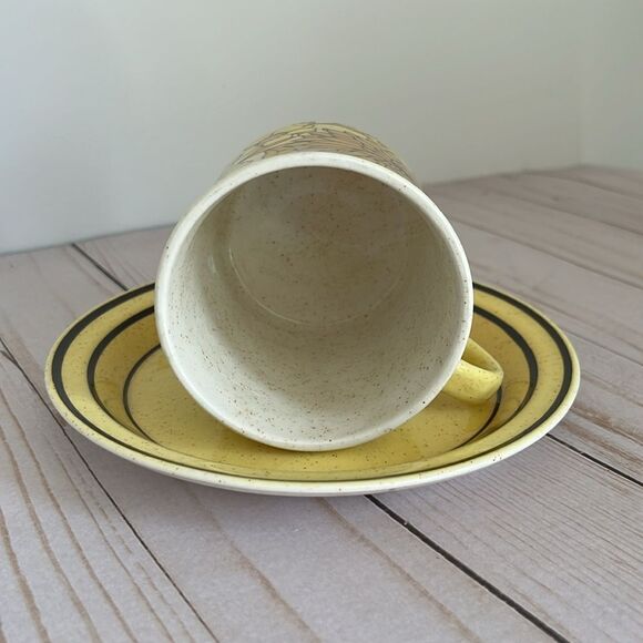 Vintage MCM Brendan tea cup and saucer - Picture 3 of 7